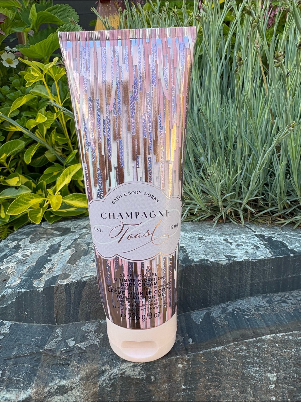 Bath & Body Works Champagne Toast Hydrating Body Cream — Rose Gold and Pink